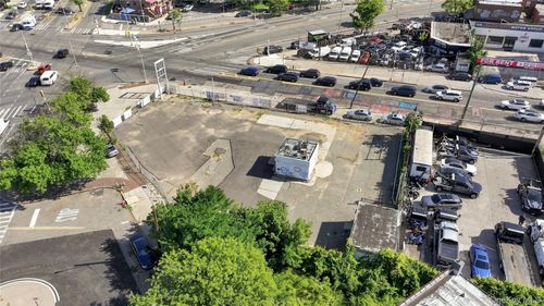 484 Remsen Ave, Brooklyn, NY, 11236-1018 | Card Image