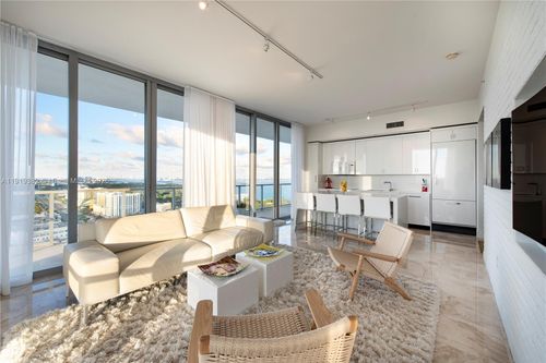 apt-h2504-3470 E Coast Ave, Miami, FL, 33137-4237 | Card Image