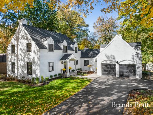 2559 Alger St, Grand Rapids, MI, 49546-5601 | Card Image