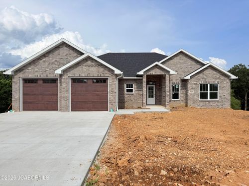 2447 Camzie Dr, Jefferson City, MO, 65101-1828 | Card Image