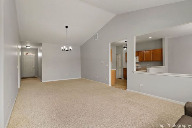 2 - 2265 Meadowcroft Ln, Townhouse with 2 bedrooms, 1 bathrooms and 2 parking in Grayslake IL | Image 8