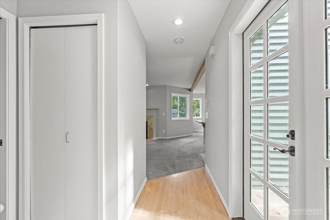 8523 25 Th Ave Ne, House other with 3 bedrooms, 3 bathrooms and 2 parking in Seattle WA | Image 5