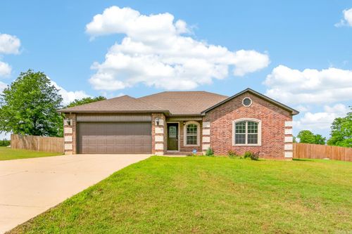 312 Bobwhite Cir, Lonoke, AR, 72086-8028 | Card Image