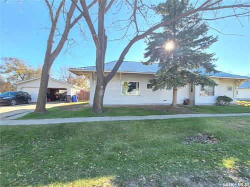 330 Tavistock Avenue, Torquay, SK, S0C2L0 | Card Image
