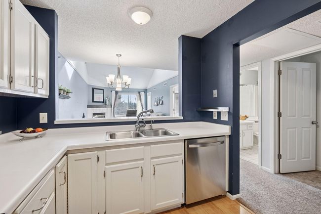 APT-1303 - 7540 Edinborough Way, Condo with 2 bedrooms, 2 bathrooms and null parking in Edina MN | Image 5