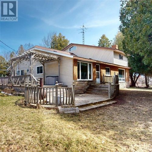 56 Water St, South Baymouth, ON, P0P2C0 | Card Image