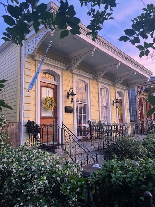 2904 Annunciation St, New Orleans, LA, 70115-1004 | Card Image