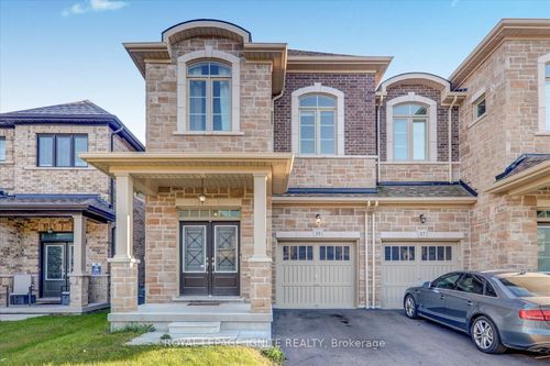 35 Peter Hogg Crt, Whitby, ON, L1P0N2 | Card Image