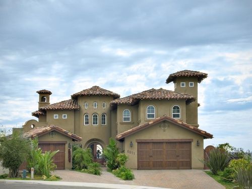 6811 Vianda Ct, Carlsbad, CA, 92009-5338 | Card Image