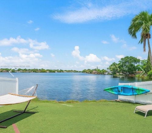 2-2423 Sw 58th Mnr, Fort Lauderdale, FL, 33312-6511 | Card Image