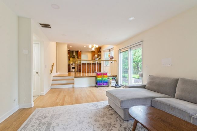 1161 Ardmore Dr, House other with 3 bedrooms, 3 bathrooms and 2 parking in Naperville IL | Image 7