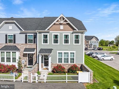 8 Ryan Ct, GILBERTSVILLE, PA, 19525-8931 | Card Image