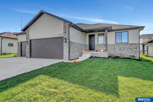 9324 S 86th St, Lincoln, NE, 68516-9517 | Card Image