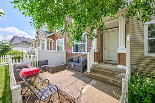 225 Elgin Gdns Se, Calgary, AB, T2Z4T6 | Card Image