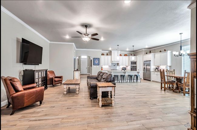 313 Peregrine Hill Cir, House other with 4 bedrooms, 4 bathrooms and 2 parking in Midland TX | Image 10
