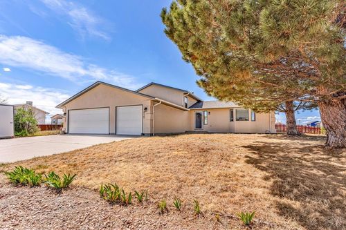 927 N Purcell Blvd, Pueblo West, CO, 81007-1189 | Card Image