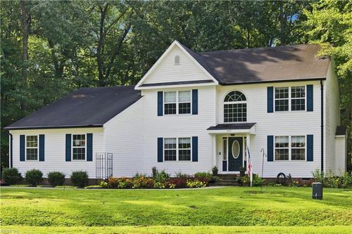 437 Evergreen Way, Smithfield, VA, 23430-5957 | Card Image