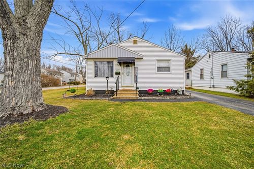 1223 E 354th St, Eastlake, OH, 44095-3111 | Card Image