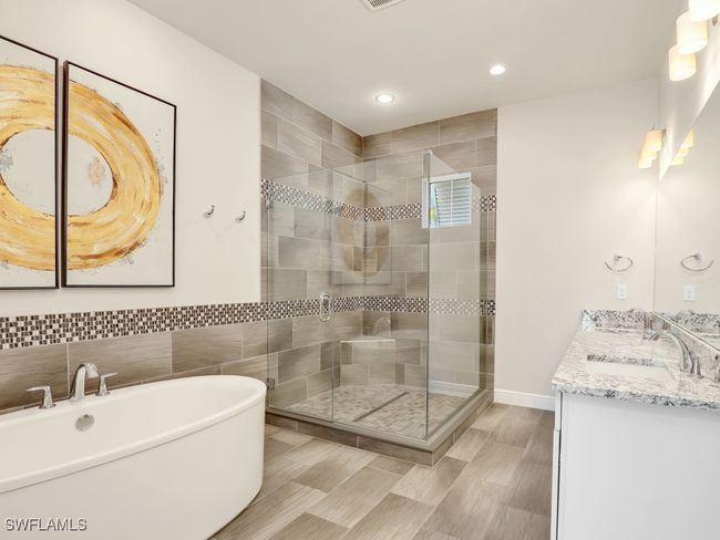 UNIT-201 - 8860 Saint Lucia Dr, Condo with 3 bedrooms, 3 bathrooms and null parking in NAPLES FL | Image 17