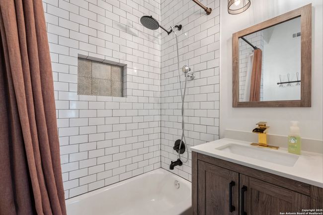 1442 Bob White Dr, House other with 3 bedrooms, 3 bathrooms and null parking in Spring Branch TX | Image 21