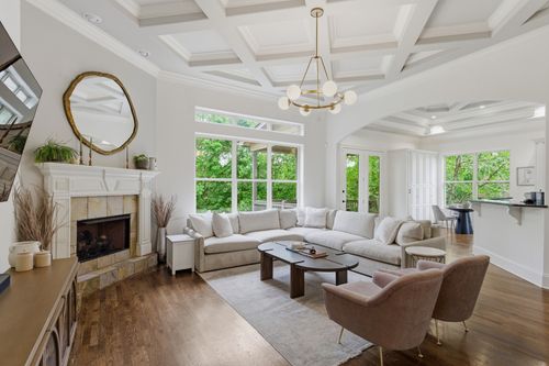 548 Summit Oaks Ct, Nashville, TN, 37221-1429 | Card Image