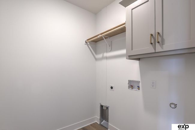 28574 Jessie Cir, House other with 3 bedrooms, 3 bathrooms and 3 parking in Valley NE | Image 14