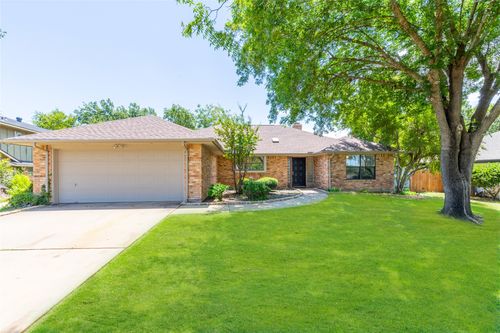 5207 Fairway Cir, Granbury, TX, 76049-5183 | Card Image