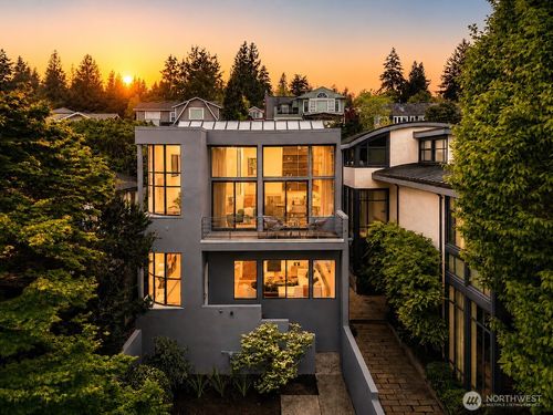 1419 Mcgilvra Blvd E, Seattle, WA, 98112-3815 | Card Image