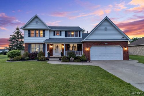 3187 Woodland Court N, Wheatfield, NY, 14120 | Card Image