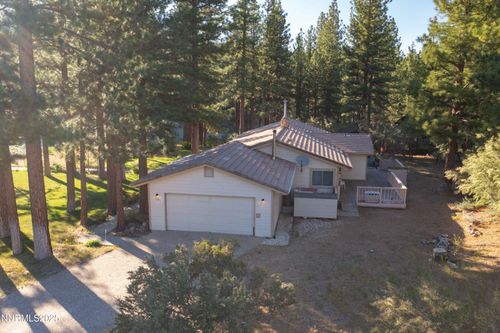 25 Yellow Pine Cir, Reno, NV, 89511-3706 | Card Image