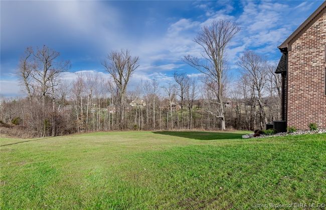 5560 Old Vincennes Rd, Home with 4 bedrooms, 4 bathrooms and null parking in Floyds Knobs IN | Image 16