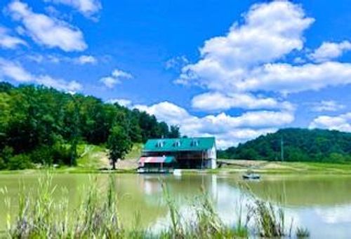 1522 Johnson Fork Rd, Campton, KY, 41301 | Card Image