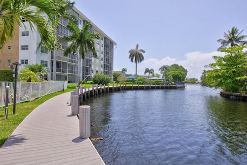 502-3010 Ne 16th Avenue, Oakland Park, FL, 33334 | Card Image