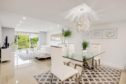 apt-426-6698 10th Ave N, Lake Worth, FL, 33467-1965 | Card Image