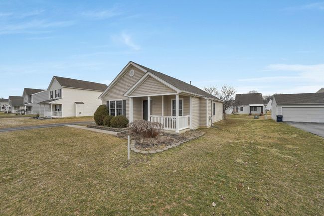 1121 Lake Forest Dr, House other with 3 bedrooms, 2 bathrooms and null parking in Hebron OH | Image 4
