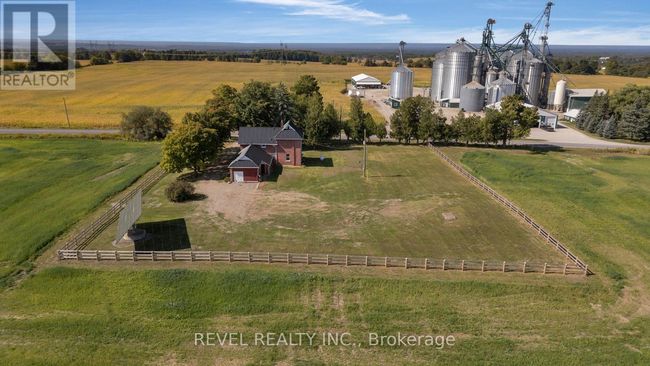 7281 9 Th Line, House other with 4 bedrooms, 2 bathrooms and 10 parking in Thornton ON | Image 44