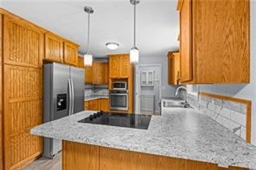 252 S Eastern Ave, Gentry, AR, 72734-8202 | Card Image