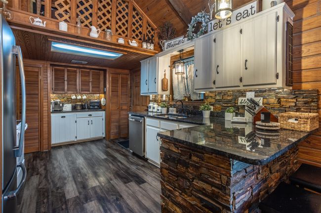 101 Easy St, House other with 4 bedrooms, 2 bathrooms and null parking in Valley View TX | Image 10