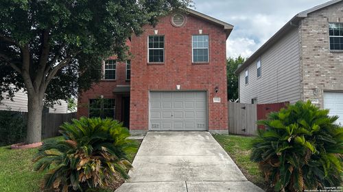 9746 Crescent Moon, San Antonio, TX, 78245-2916 | Card Image
