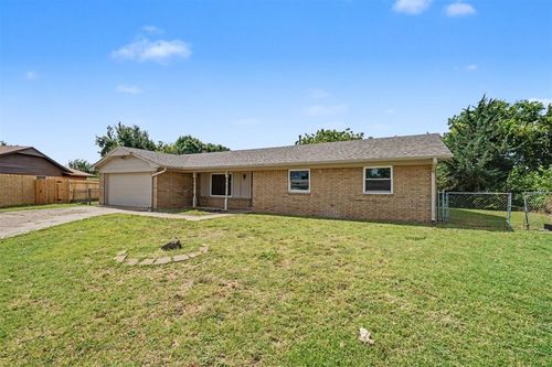 1722 Nw Crosby Park Boulevard, Lawton, OK, 73505 | Card Image