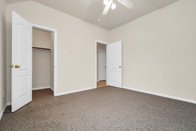 1604 Spring Glen Ln, House other with 3 bedrooms, 3 bathrooms and 2 parking in Pearland TX | Image 36