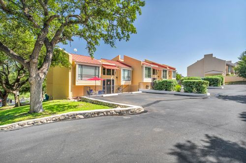 402 Hi Stirrup, Horseshoe Bay, TX, 78657-6286 | Card Image