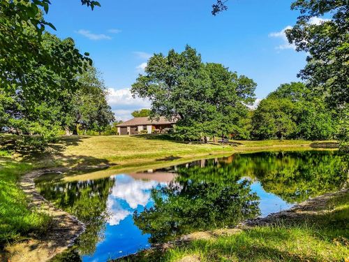 20260 178th St, Tonganoxie, KS, 66086-5253 | Card Image