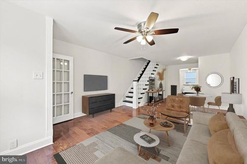 2812 Ernest St, PHILADELPHIA, PA, 19145-4005 | Card Image