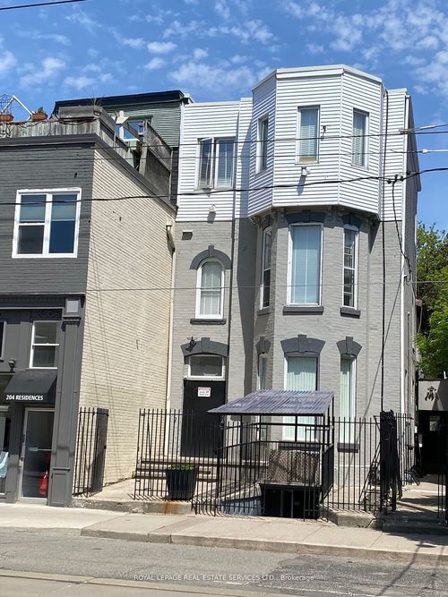 202-206 Carlton St, Toronto, ON, M5A2L1 | Card Image