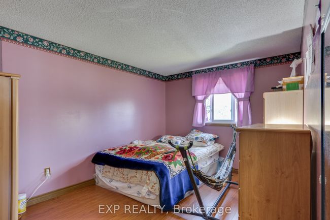 1384 Bentley Dr, House other with 4 bedrooms, 2 bathrooms and 3 parking in London ON | Image 14