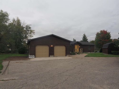 2039 S Riverside Dr, Sault Sainte Marie, MI, 49783 | Card Image