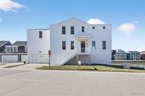 3509 Canal St, Saint Charles, MO, 63301-8585 | Card Image