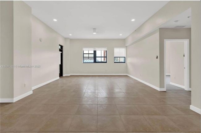APT-503 - 8390 Sw 72 Nd Ave, Condo with 3 bedrooms, 3 bathrooms and null parking in Miami FL | Image 4
