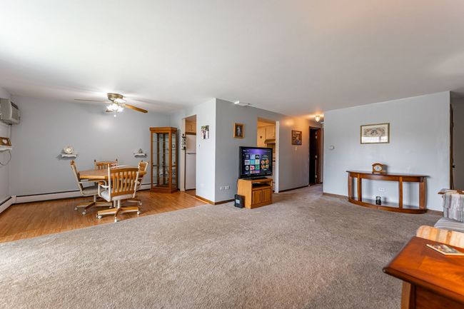 APT-204 - 7100 99 Th St, Condo with 2 bedrooms, 2 bathrooms and 1 parking in Chicago Ridge IL | Image 4